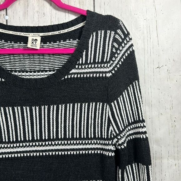 Roxy Black White Striped Sweater Dress Long Sleeve Knit Size L Cozy Winter Y2K - Picture 4 of 15